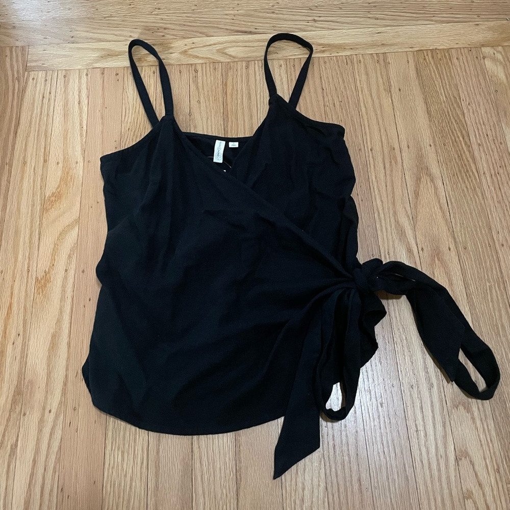 Treasure & Bond wrap tank